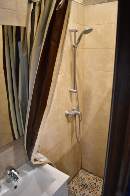 City Centre Pied-A-Terre Near Food Market And Walking Distance To Bus Terminus Valletta Ngoại thất bức ảnh